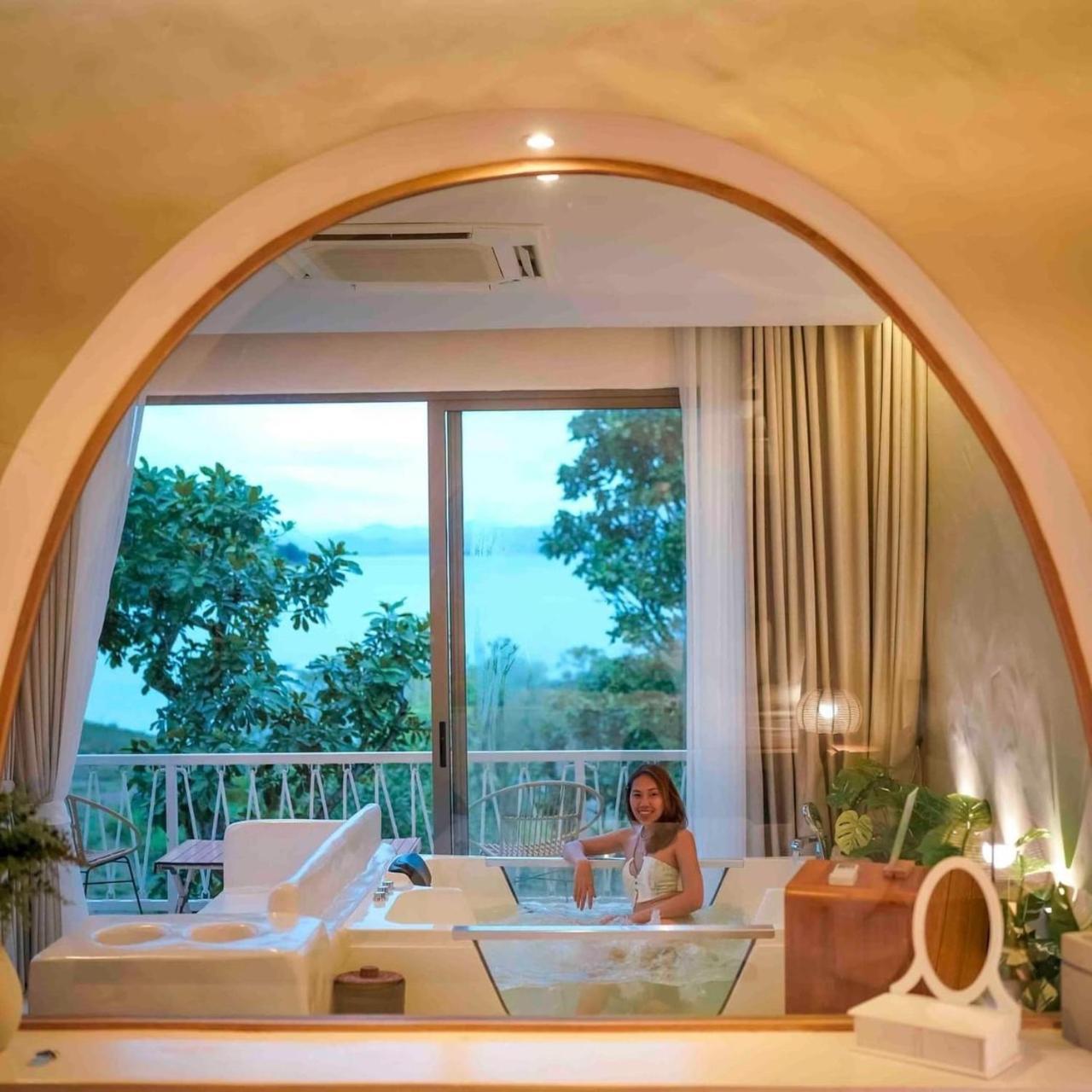 קאינג קאצ'אן Le La Lake Resort And Spa מראה חיצוני תמונה